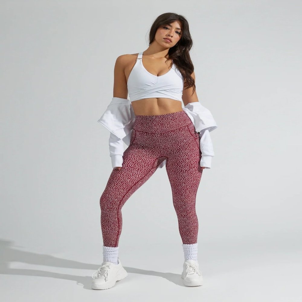 Buffbunny Collection - Rosa Pocket Legging - Dark Vineyard Red Bossy Print